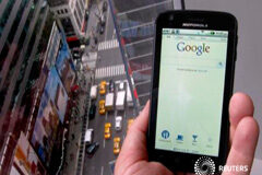 El derecho al olvido Un teléfono que muestra la página de búsqueda de Google en Nueva York