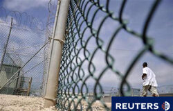 Llega a España el segundo preso de Guantánamo, un yemení un detenido hace ejercicio en la prisión de Guantánamo, en Cuba, el 27 de abril de 2010.