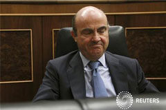 De Guindos: La prima por encima de 550 pb no es «mantenible» De Guindos en el Congreso el 13 de junio de 2012.
