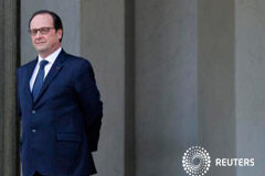 Presidente francés visitará Cuba en mayo Hollande en las escaleras del Palacio del Elíseo en París el 2 de marzo de 2015