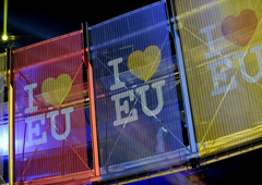 Poster grande en donde pone: I love EU