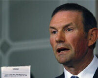 La Abogacía del Estado estudia ya el proyecto de Ley de Ibarretxe para impugnarlo ante el TC si es aprobado La Abogacía del Estado estudia ya el proyecto de Ley de Ibarretxe para impugnarlo ante el TC si es aprobado