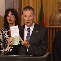 El Constitucional da cinco días al Gobierno para pronunciarse sobre las alegaciones de Ibarretxe