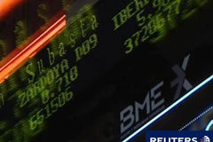 El Ibex baja a mediodía por la banca y espera el PIB de EEUU Datos de una sesión de la bolsa