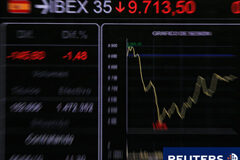 La Bolsa española baja a mediodía El ibex en números rojos