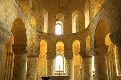 El Tribunal Supremo confirma la condena a cinco jóvenes que irrumpieron en una misa para protestar contra la reforma de la ley del aborto Iglesia