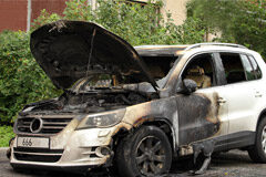 El caso del incendio espontáneo de un vehículo estacionado en un garaje privado hacía más de veinticuatro horas está comprendido en el concepto de ‘circulación de vehículos’ Coche quemado