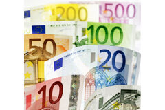 France Telecom condenada a indemnizar con 15.000 euros al incluir a una persona en el fichero Asnef por una deuda inexistente Billetes de euro