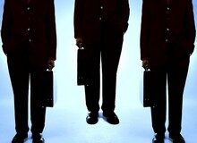 Agredir a un subinspector de Hacienda que esté investigando al agresor constituye un atentado contra funcionario público Inspector de Hacienda