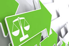 La oficina judicial electrónica apuesta por el intercambio electrónico de documentos Balanza de la justicia ordenadores