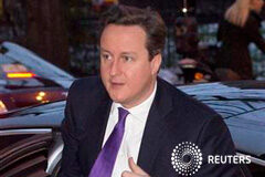 Cameron promete un referéndum sobre la integración de Reino Unido en la UE Cameron a su llegada al distrito financiero de Londres para impartir su discurso, el 23 de enero de 2013