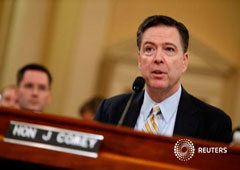 El director del FBI James Comey testifica en una audiencia del comité de inteligencia del Congreso en Washington, EEUU, el 20 de marzo de 2017