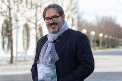 El catedrático de la UPNA José F. Alenza García, autor de un libro sobre el Derecho y la Justicia en la serie “Juego de Tronos” José F. Alenza García