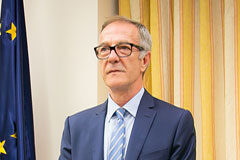 El ministro de Cultura solicita a la Audiencia Nacional autorización para intervenir la SGAE José Guirao