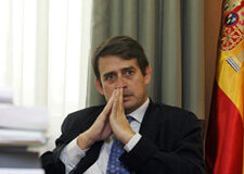 “Nuestro sistema judicial se asemeja a un gigantesco armatoste” Nuestro sistema judicial se asemeja a un gigantesco armatoste