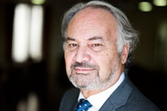 Juan Carlos Estévez renueva como Presidente del Consejo General de Procuradores de España Juan Carlos Estévez