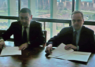 En la imagen, de izquierda a derecha el responsable de Relaciones Institucionales de Thomson Reuters Aranzadi, Juan Gimeno, y el decano de MICAP, Alfredo Irujo