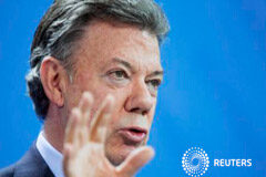 Colombia suspende negociación de paz con las FARC por secuestro de general El presidente de Colombia, Juan Manuel Santos, habla en una conferencia de prensa en Berlín