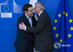 Juncker y Tsipras durante la reunión de la Comisión Europea en Bruselas el 4 de febrero de 2015