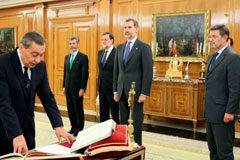 Juramento ante Su Majestad el Rey del nuevo fiscal general del Estado, Julián Sánchez Melgar Su Majestad el Rey durante el acto del juramento como fiscal general del Estado de Julián Sánchez Melgar