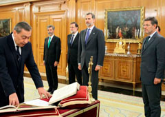 Su Majestad el Rey durante el acto del juramento como fiscal general del Estado de Julián Sánchez Melgar