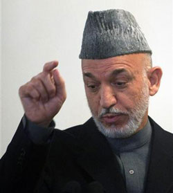 Karzai en rueda de prensa el 11 de octubre de 2009 en Kabul.