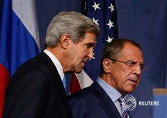 Kerry y Lavrov (D) antes de unas declaraciones a la prensa antes de su reunión sobre Siria, en Ginebra, el 12 de septiembre de 2013