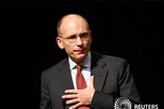 El líder italiano Letta rechaza la dimisión de los ministros de Berlusconi El lider italiano Letta rechaza la dimisión de los ministros de Berlusconi