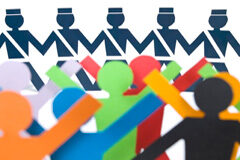 De La Gandula a la Ley Mordaza Siluetas de policías frente a manifestantes