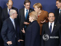 varios líderes europeos posan para una foto de familia en Bruselas, el 23 de noviembre de 2012