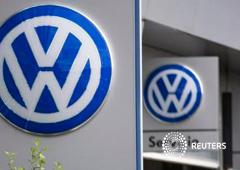 Logos de Volkswagen en un concesionario de Madrid, el 20 de octubre de 2015