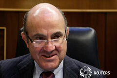 España recudirá sus emisiones de deuda neta en 2014 – Guindos El ministro en el Congreso durante el pasado 9 de abril