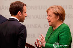 Líderes UE no logran acuerdo sobre altos cargos, fijan discusiones para 30 de junio Imagen de archivo del presidente francés Emmanuel Macron y la canciller alemana Angela Merkel durante una reunión informal de los líderes de la Unión Europea en Sibiu, Rumania, el 9 de mayo de 2019