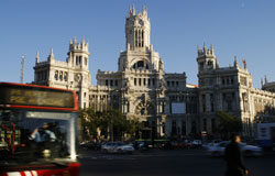 Nuevo mecanismo para la recepción parcial de las obras de urbanización en la Comunidad de Madrid Vistas de el palacio de telecomunicaciones de madrid