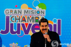 Maduro denuncia el ultimátum para elecciones, dice estar dispuesto a conversar El presidente venezolano Nicolás Maduro, pronuncia un discurso ante jóvenes venezolanos en Caracas, el 26 de enero de 2019
