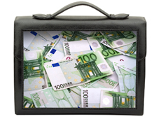Billetes de distintos euros dentro de un maletín