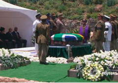 Sudáfrica entierra a Mandela, su 