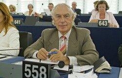 Hacia el reconocimiento de los documentos públicos entre los países de la UE Hacia el reconocimiento de los documentos públicos entre los países de la UE