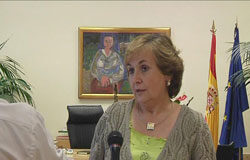 Pese a las apariencias, el Autónomo no está solo Maravillas Rojo, Secretaria General de Empleo, haciendo unas declaraciones para la prensa