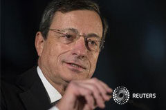 El BCE comprobará unos préstamos a la banca española Imagen del presidente del BCE, Mario Draghi, en una intervención ante la prensa tras hablar ante el Bundestag en Berlín el 24 de octubre