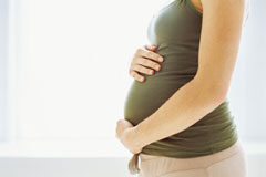 Las empleadas embarazadas o en lactancia tienen derecho a protección contra los riesgos del trabajo nocturno mujer embarazada