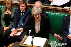 May intenta trazar un camino para salir del laberinto del Brexit Primer Ministra británica Theresa May habla durante el debate sobre su "plan B" por el Brexit en el Parlamento, Londres, Reino Unido. 29 de enero de 2019. Esta imagen fue entregada por un tercero
