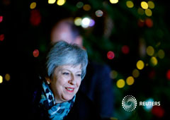 Foto del miércoles de la primera ministra vritánica Theresa May llegando a Downing Street 10, en Londres