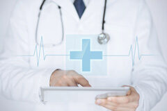 El derecho a la privacidad frente al pasaporte biológico Médico