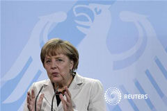 Europa debe «respirar hondo» y aplicar reformas, dice Merkel Merkel en Berlín el 20 de septiembre de 2012