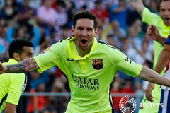 ¿Tienes que ser Messi para que registren tu nombre como marca? Lionel Messi del Barcelona celebra su gol contra el Atlético Madrid durante su partido por la primera división del fútbol español en el estadio Vicente Calderón en Madrid, España. 17 de mayo, 2015. El Barcelona se consagró el domingo campeón de la liga es