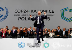 El presidente del COP24, Michal Kurtyka, reacciona durante la sesión final de la conferencia sovbre clima de la ONU en Katowice, Polonia, 15 de diciembre de 2018