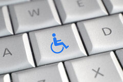 ‘Just4All’ recopila las buenas prácticas de acceso a la Justicia para las personas con discapacidad Teclado ordenador