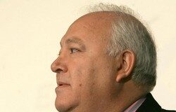 Moratinos dice que España no reconocerá la independencia de Kosovo Moratinos