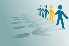 Cómo crear (¡y resolver!) conflictos entre grupos Siluetas de muñecos